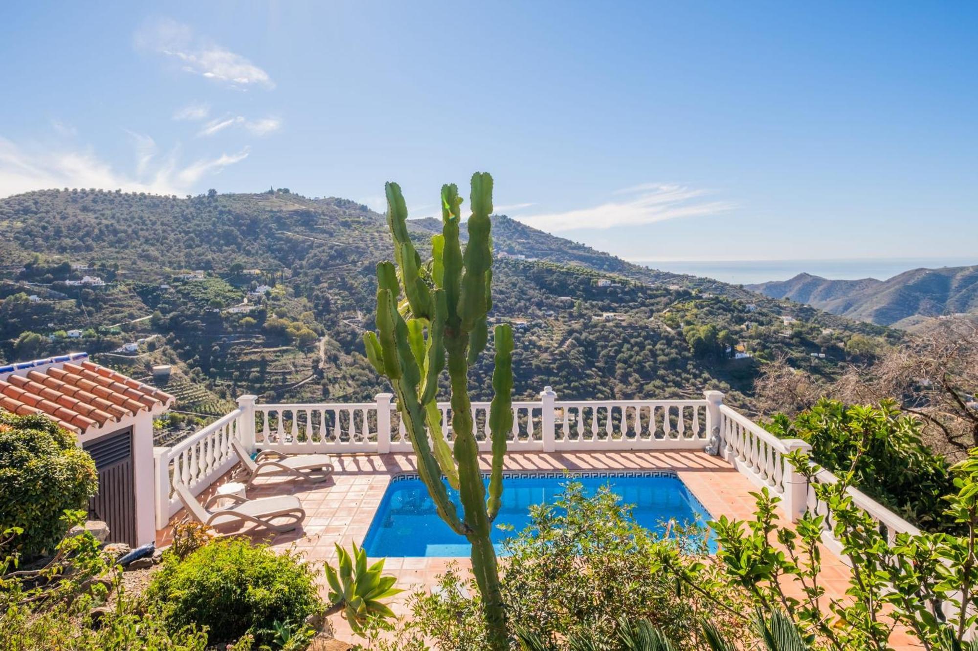 Casa La Siesta Villa With Magical View Own Pool Малага Экстерьер фото
